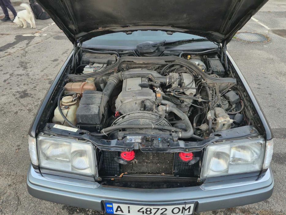Mercedes 124 Купе в гарному стані