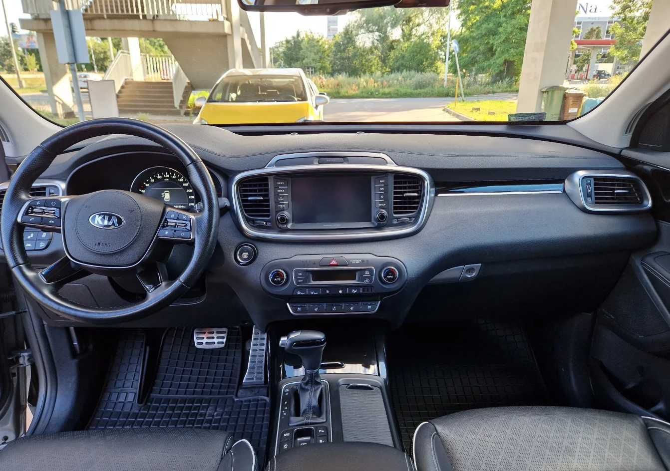 Kia sorento um 2015 - 2020 Капот бампер дверь фара крыло зеркало ляда