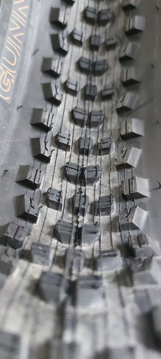 Opona Gunnison Pro XR TLR 29x2.60 nowa. Możliwość kupna 2 sztuk