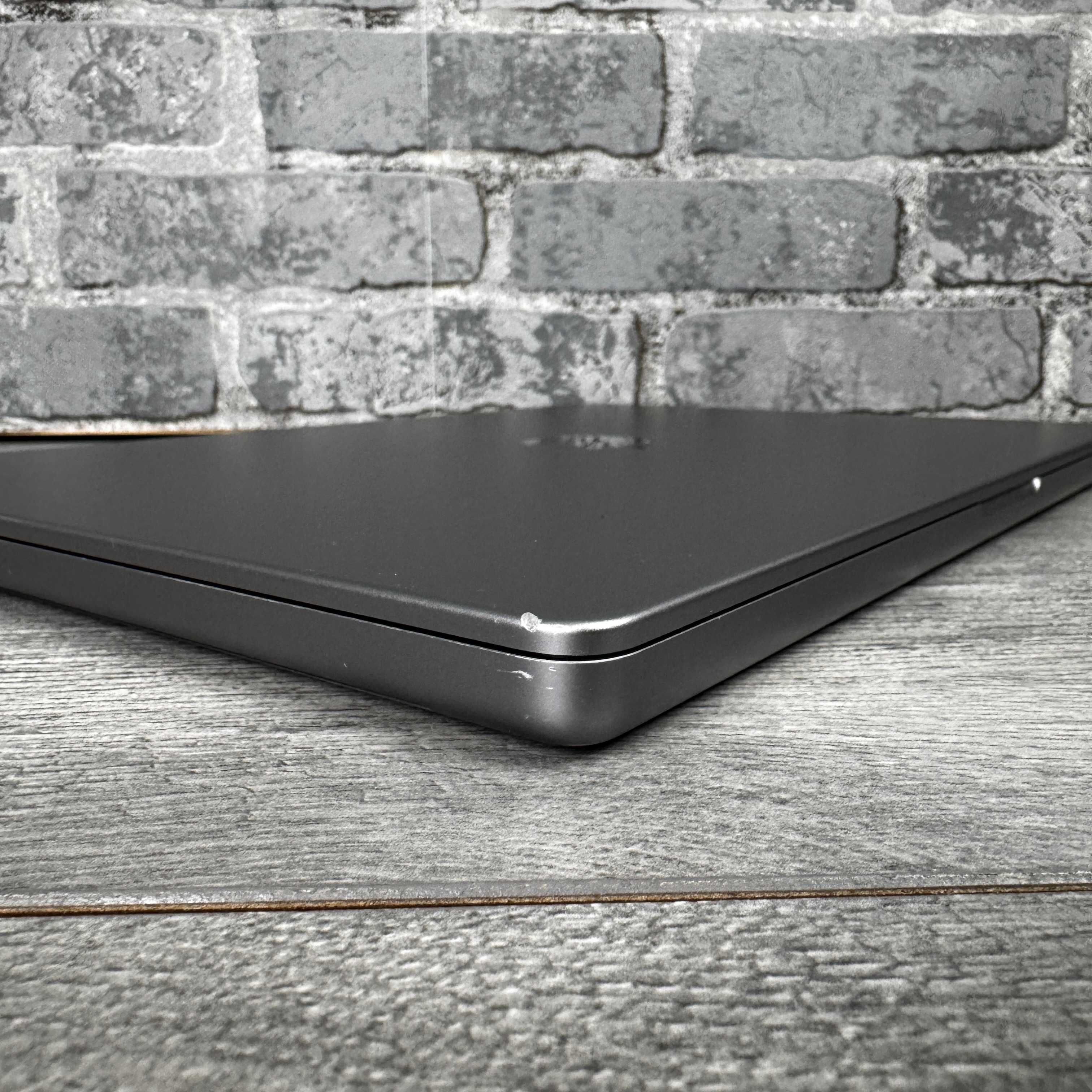 Ноутбук Apple MacBook Pro 16 2021 | M1 Pro | 32Gb | 512Gb SSD | 16 GPU