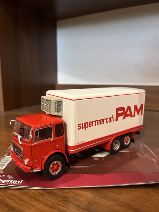 Фура OM 150 (1967) з журналом