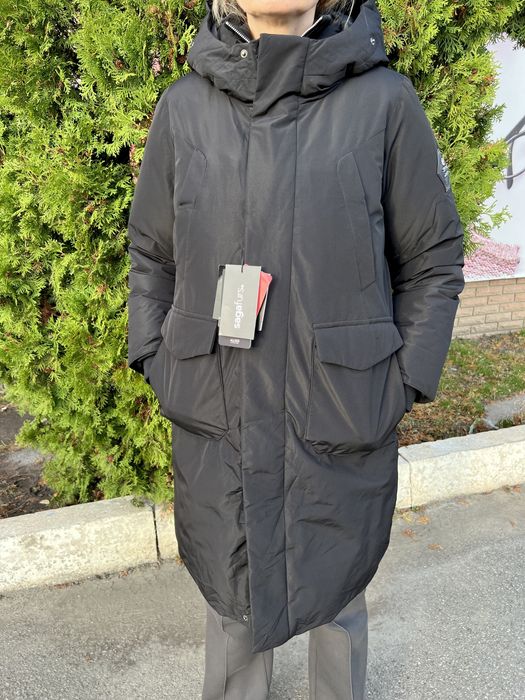 Женский пуховик Basquiat черного цвета