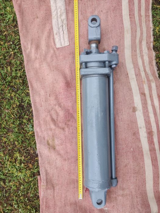 Циліндр гідравлічний