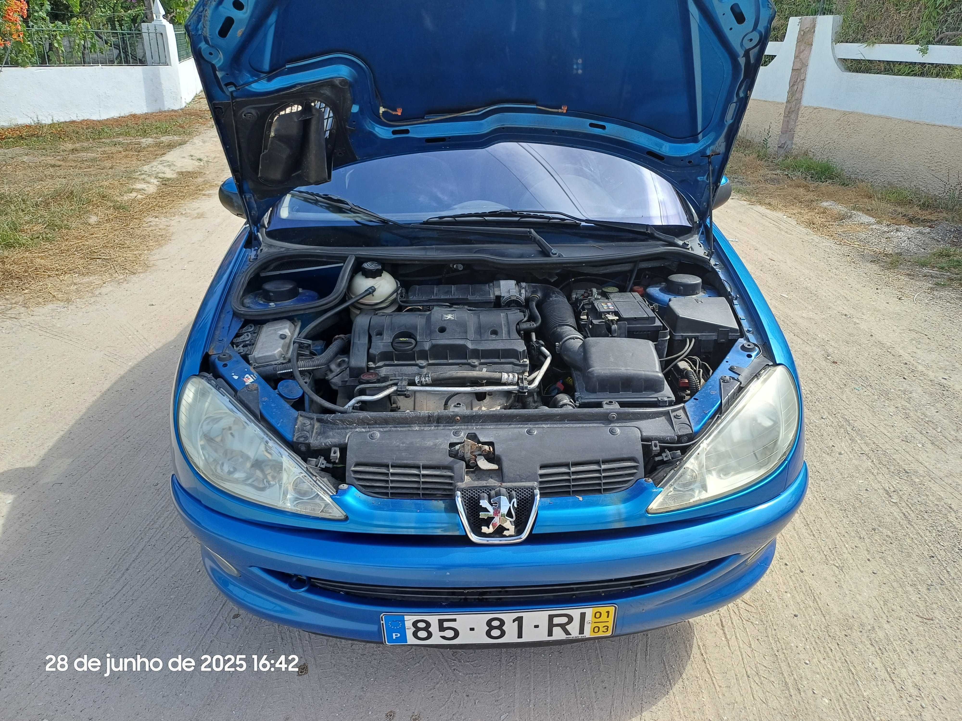 Peugeot 206 CC Coupé Cabrio 2001