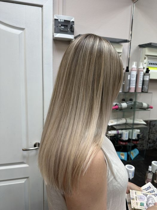 Перукар-колорист Київ Печерськ