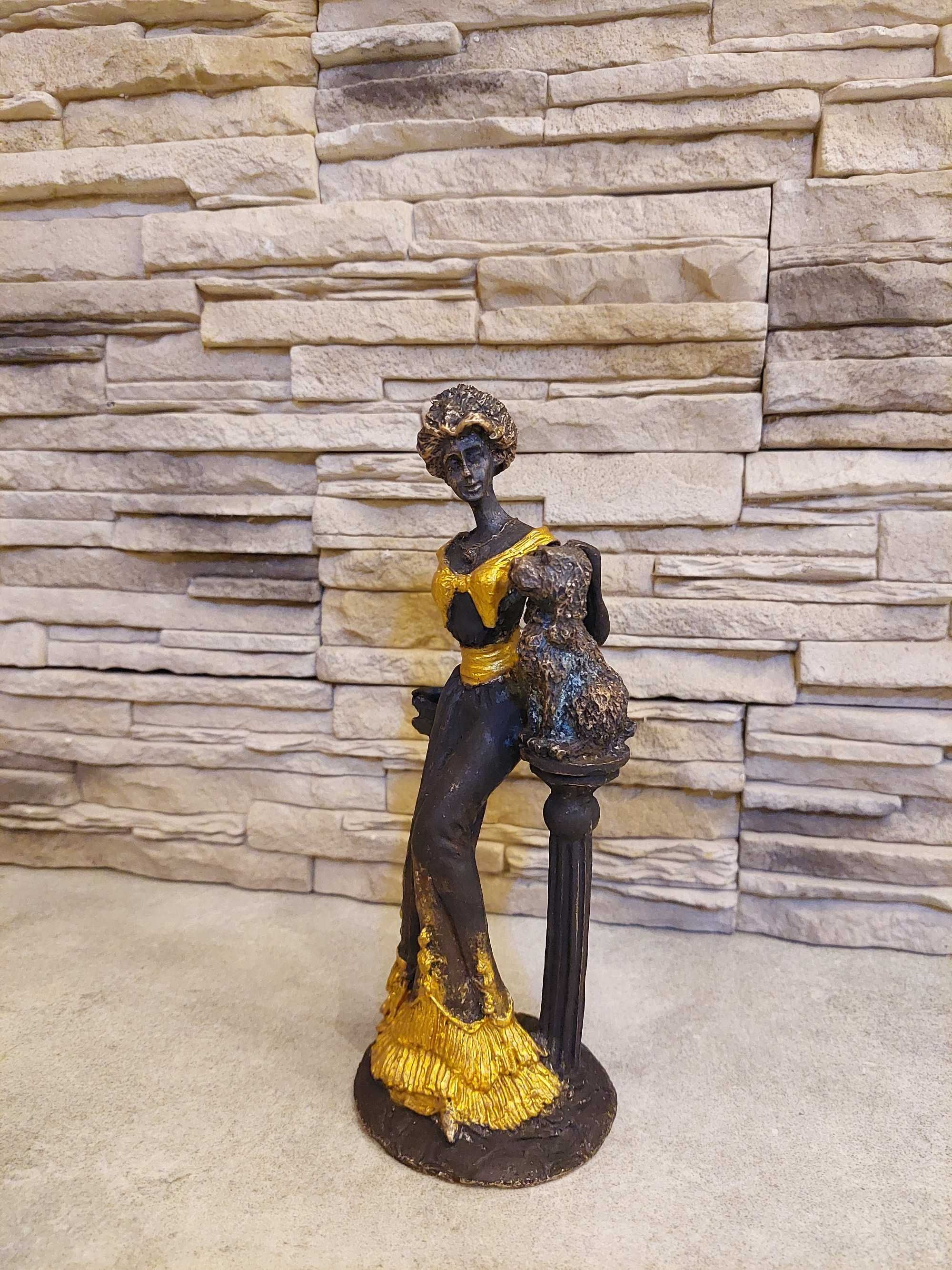Figurka Brąz, kobieta brąz, rzeźba z brązu, stara figurka
