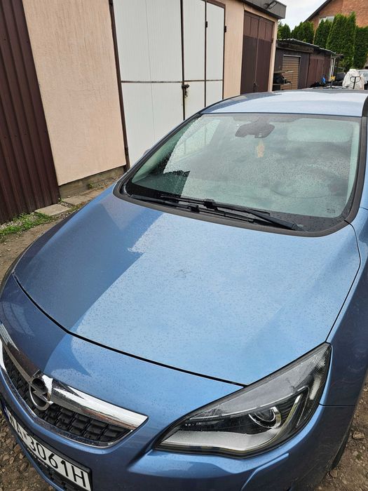 Maska Opel Astra J Kod Lakieru Z22M