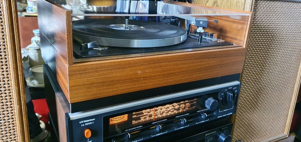 Gramofon ELAC plus Amplituner plus kolumny