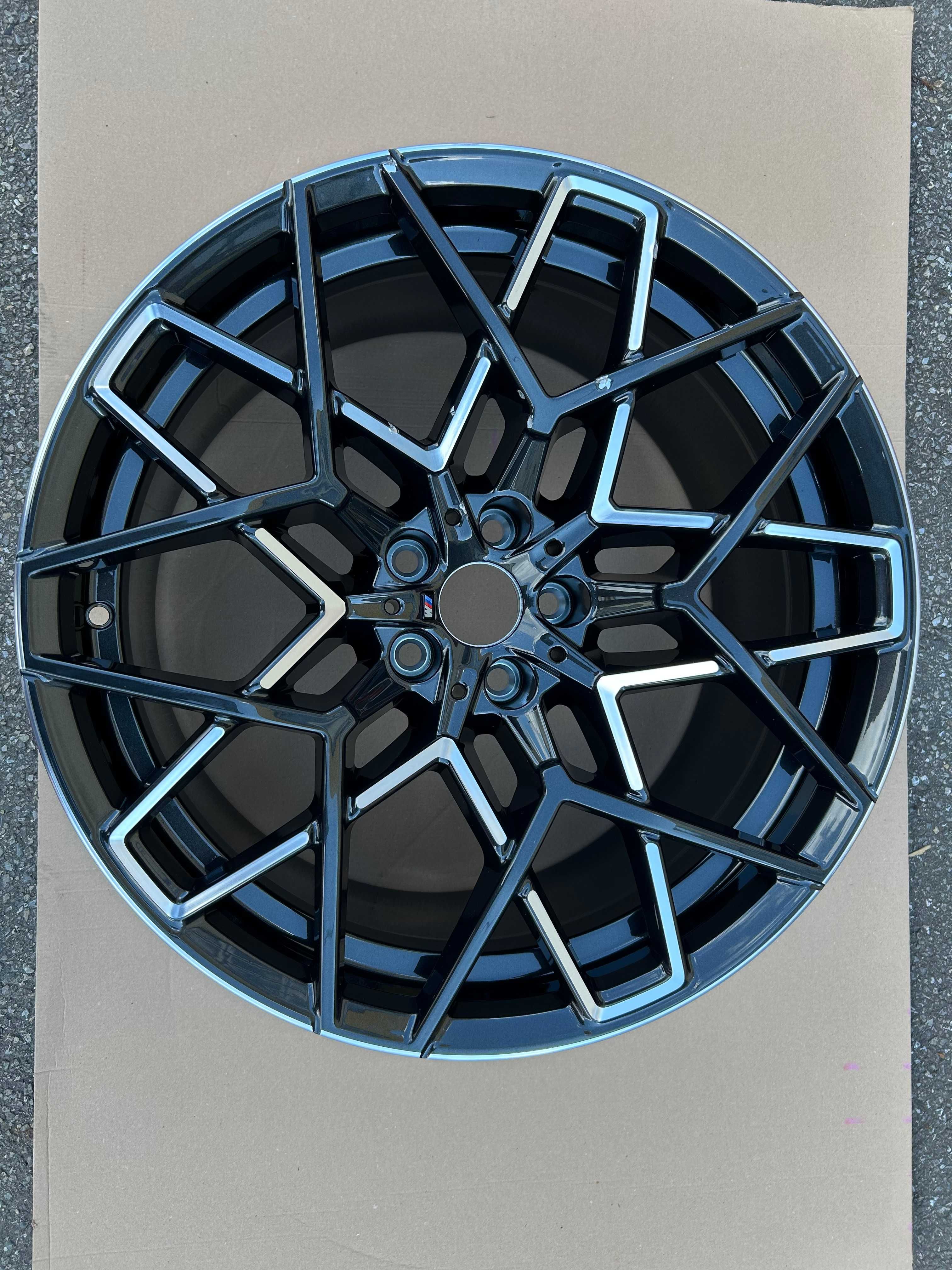 BMW M8 F91 8 G 14 G15 felga 10,5x20 wzór 813 M tył