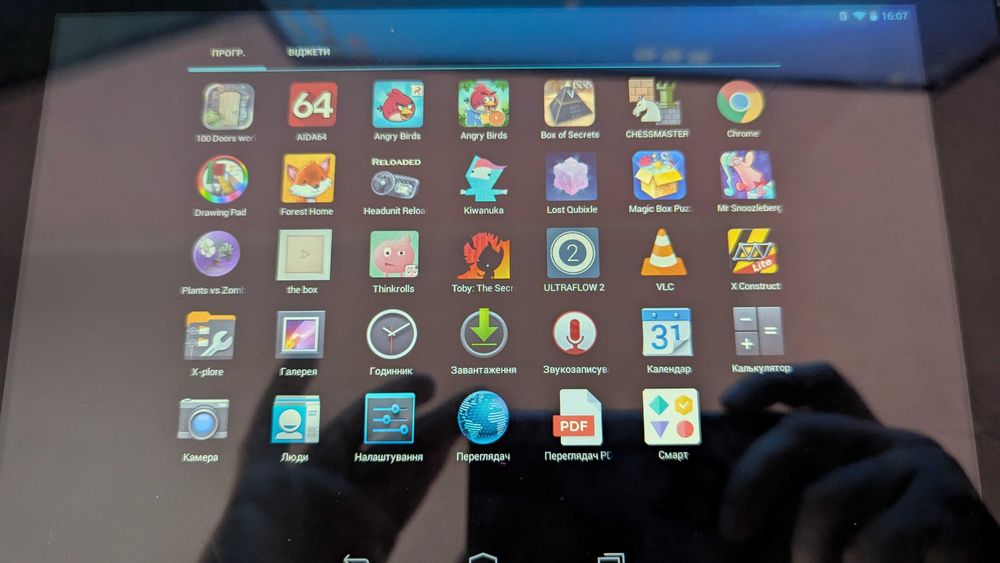 Medion LifeTab E10312  1280х800 ‎1GB / 16 GB Android