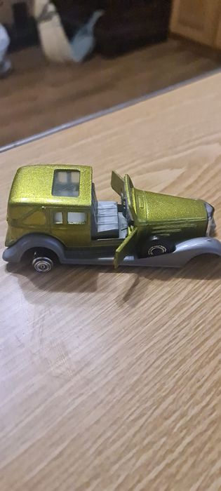 Машинка моделька. В колекцію