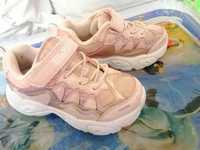 Продам дитячі рожеві кросівки