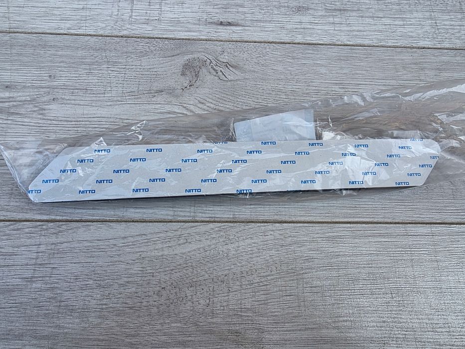 listwa dokładka gumowa słupka tył range rover sport ii l494 lr11167