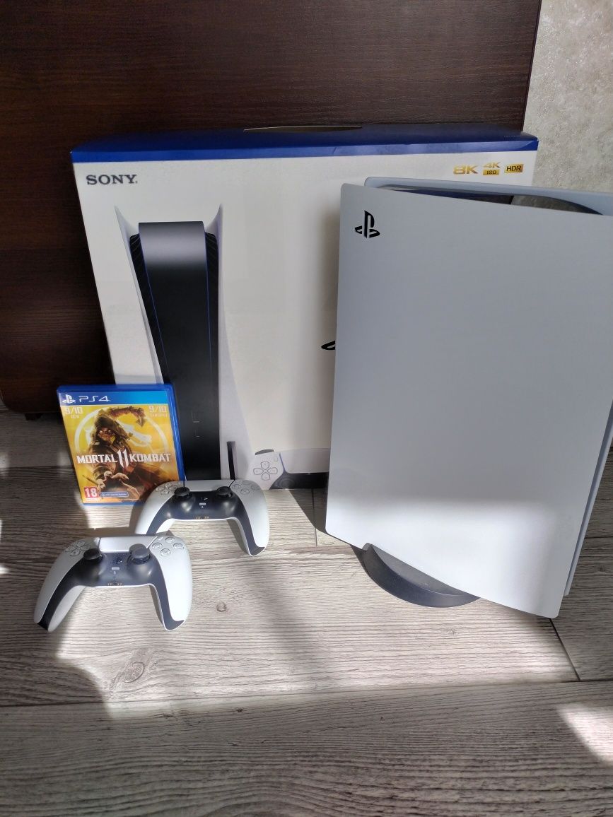 Playstation 5 + 2 Gamepad + Mortal Combat 11