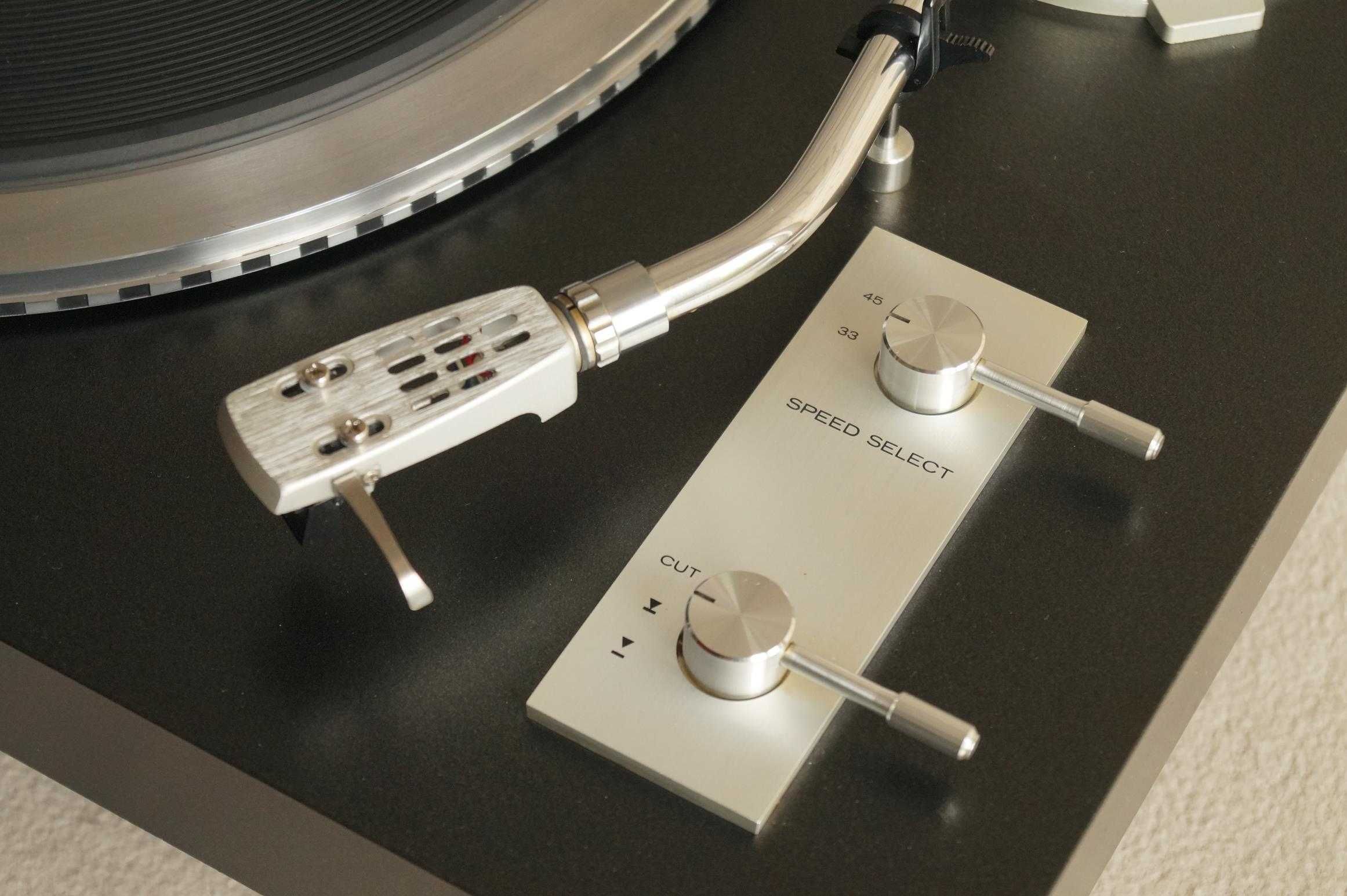 Gramofon Hitachi HT-550 + wkładka/igła Shure