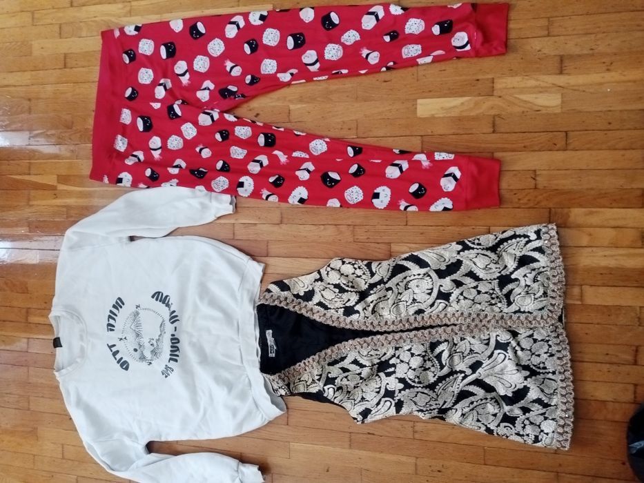 Пакет одягу для дівчини чи жінки 44 -46 р.