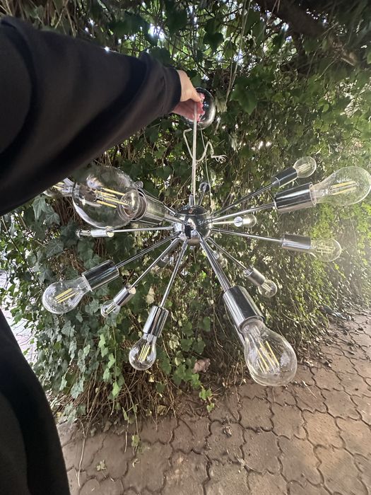 Żyrandol srebrny z 18 żarówkami