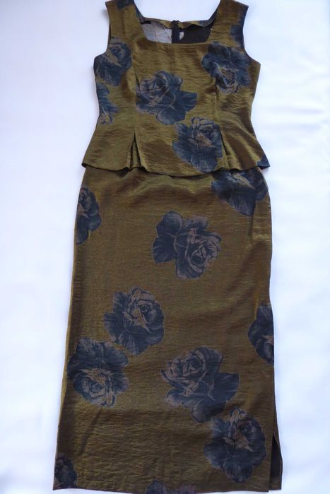 Bluzka i spódnica, elegancki piękny komplet złoto w róże r. 38 UNIKAT