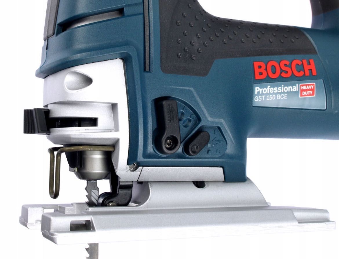 Wyrzynarka 780W GST 150BCE BOSCH + Walizka