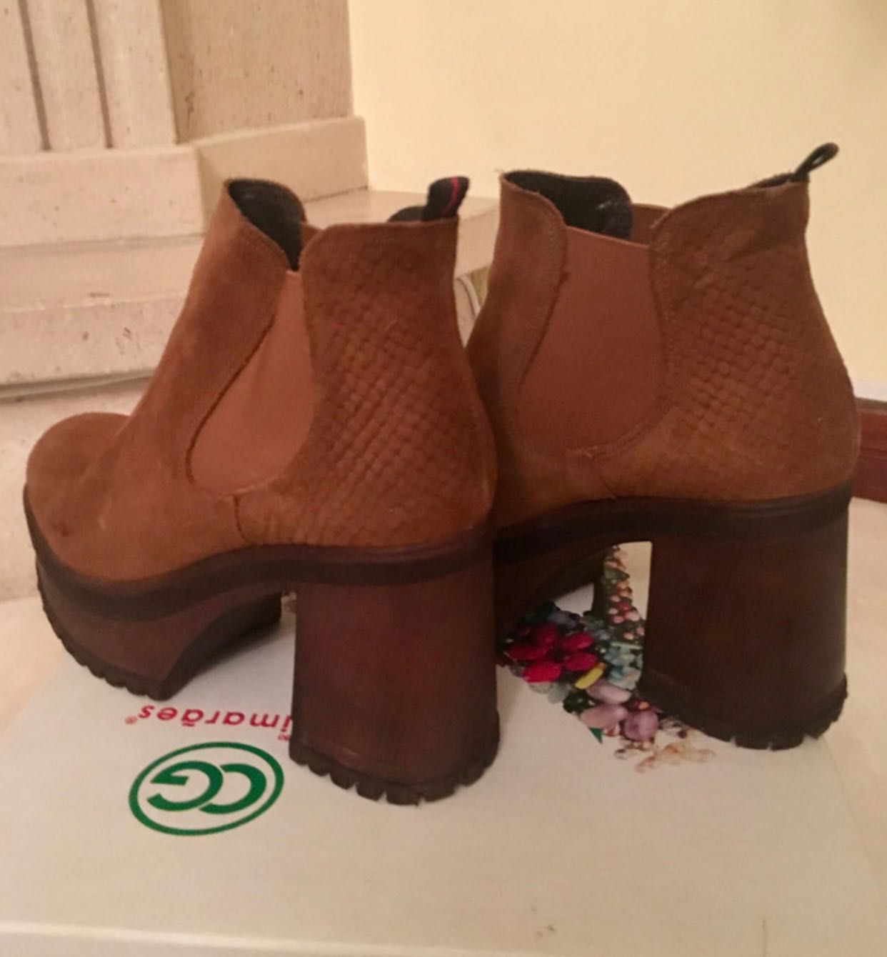 Botas plataforma Castanhas