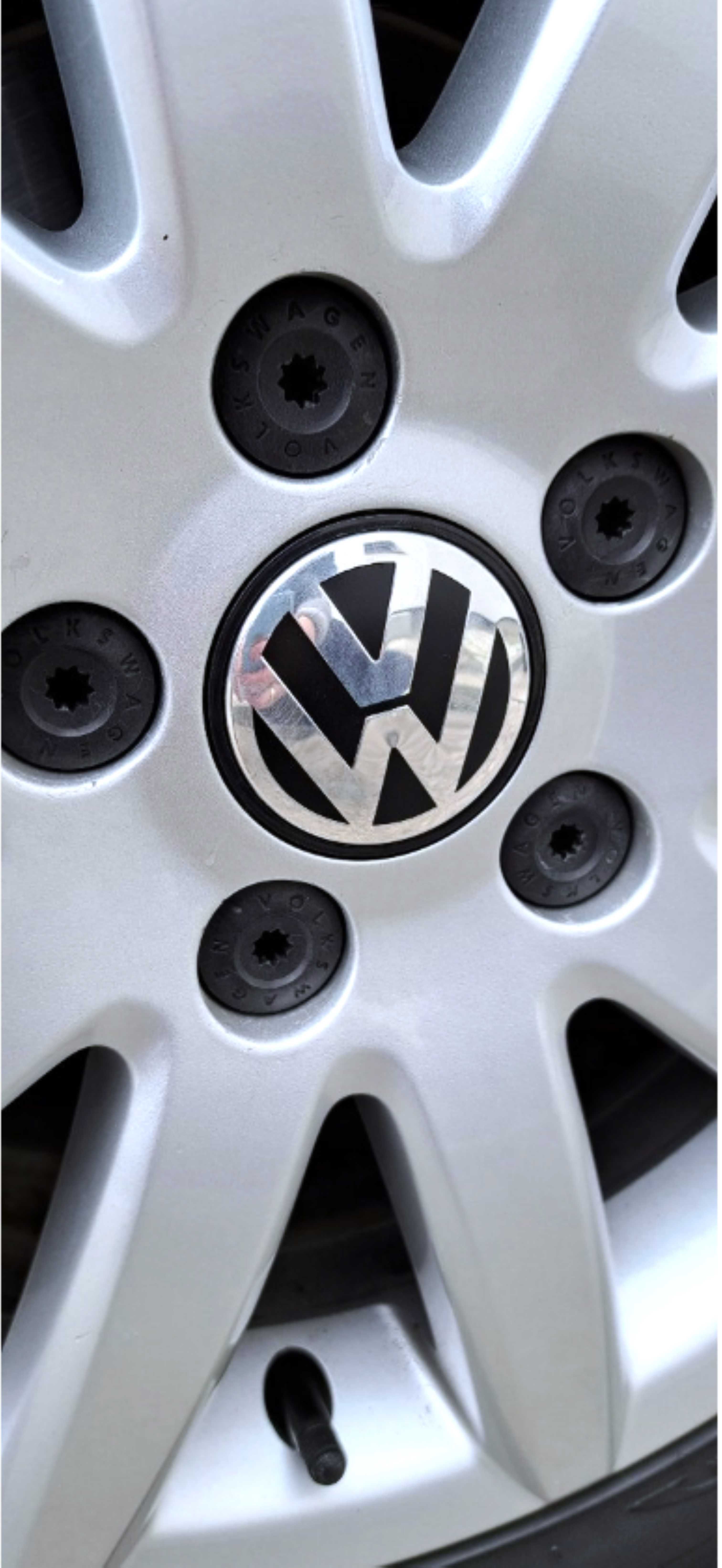 Nowe srebrne dekielki do felg 4x 65mm Volkswagen VW kapselki i inne