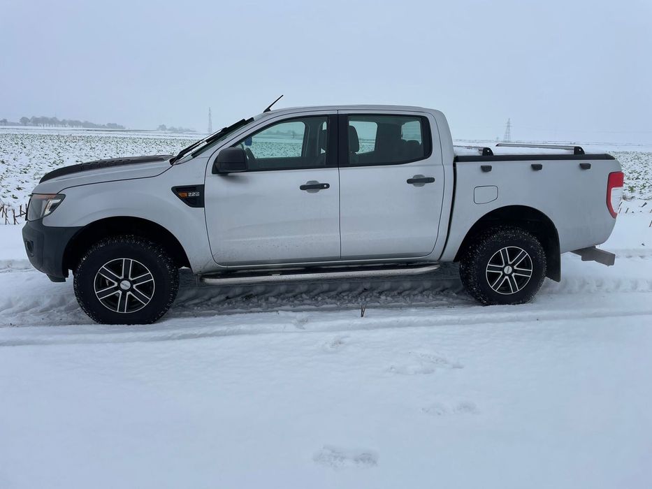Ford Ranger Ford Ranger 2.2 diesel , manualna skrzynia, 4X4 2013 3,5t hak