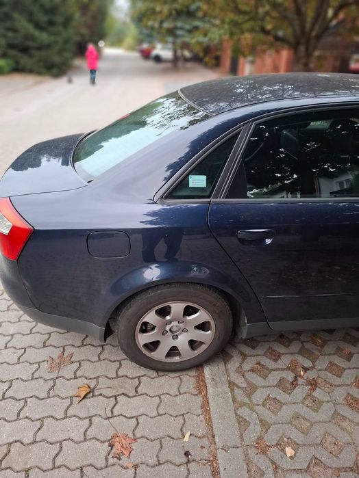 AUDI A 4 1,9 TDI 2004 ROK