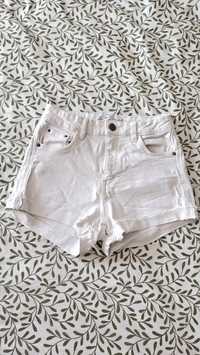 Krótkie białe spodenki jeansowe jeans postrzępione letnie XXS 32 Zara