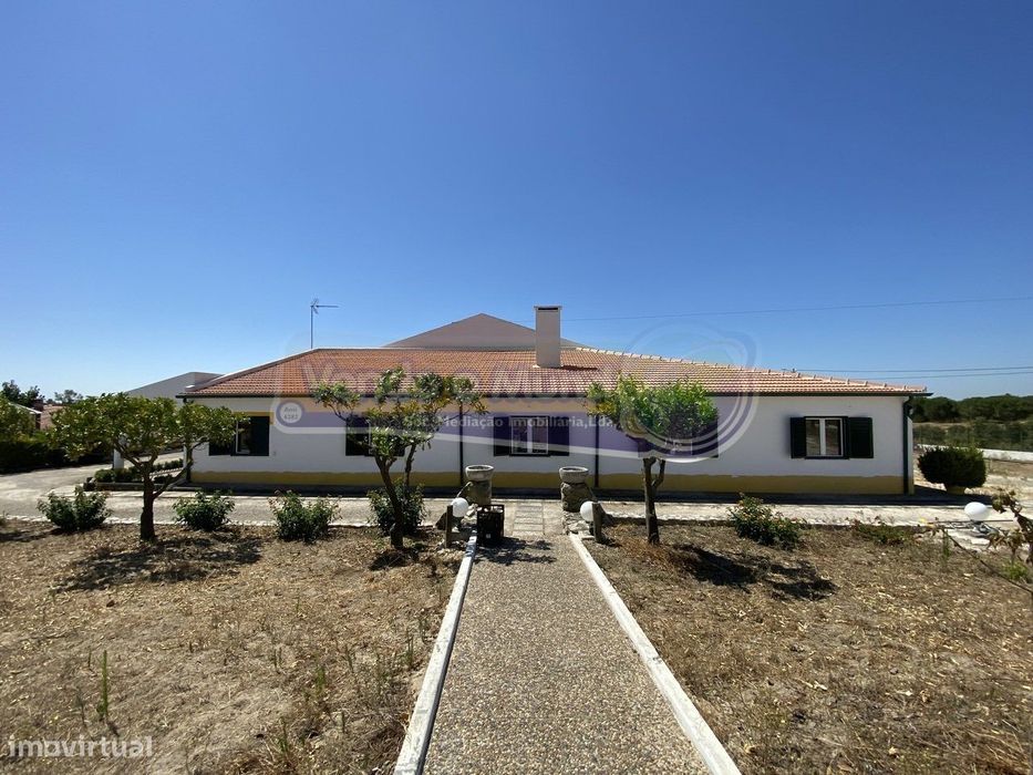 Moradia T5 em Coruche (CRCH169)