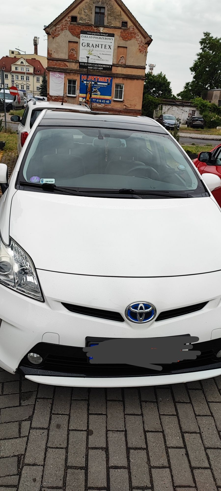 Toyota Hybryda Prius III rok 2014, dach panoramiczny, solary