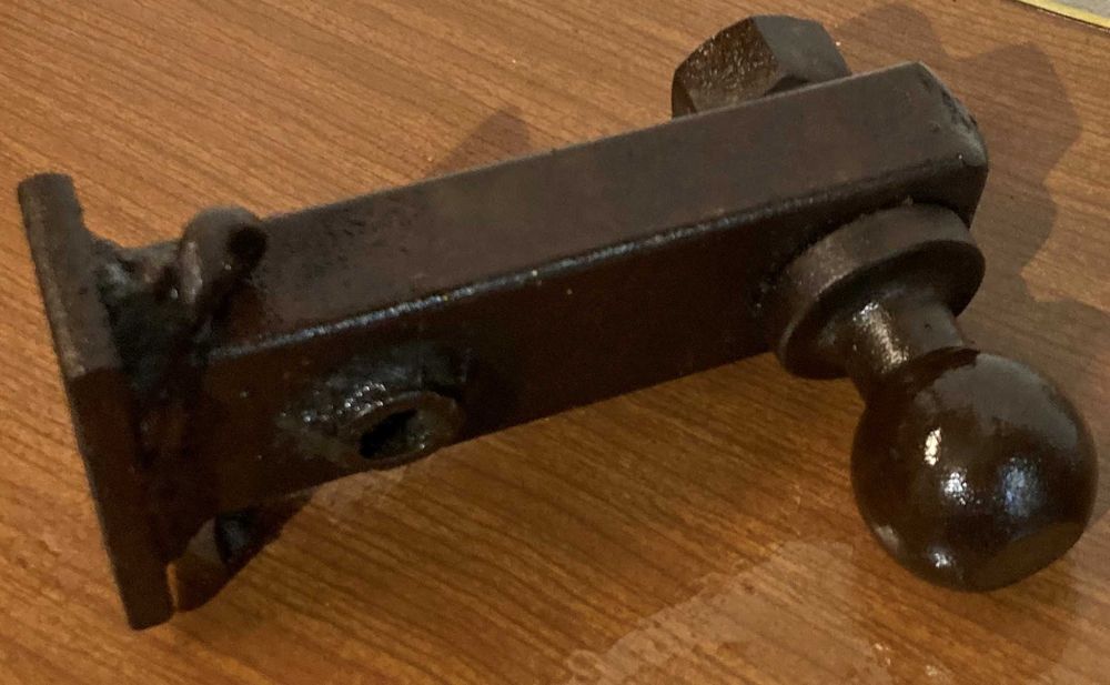 Engate de reboque antigo