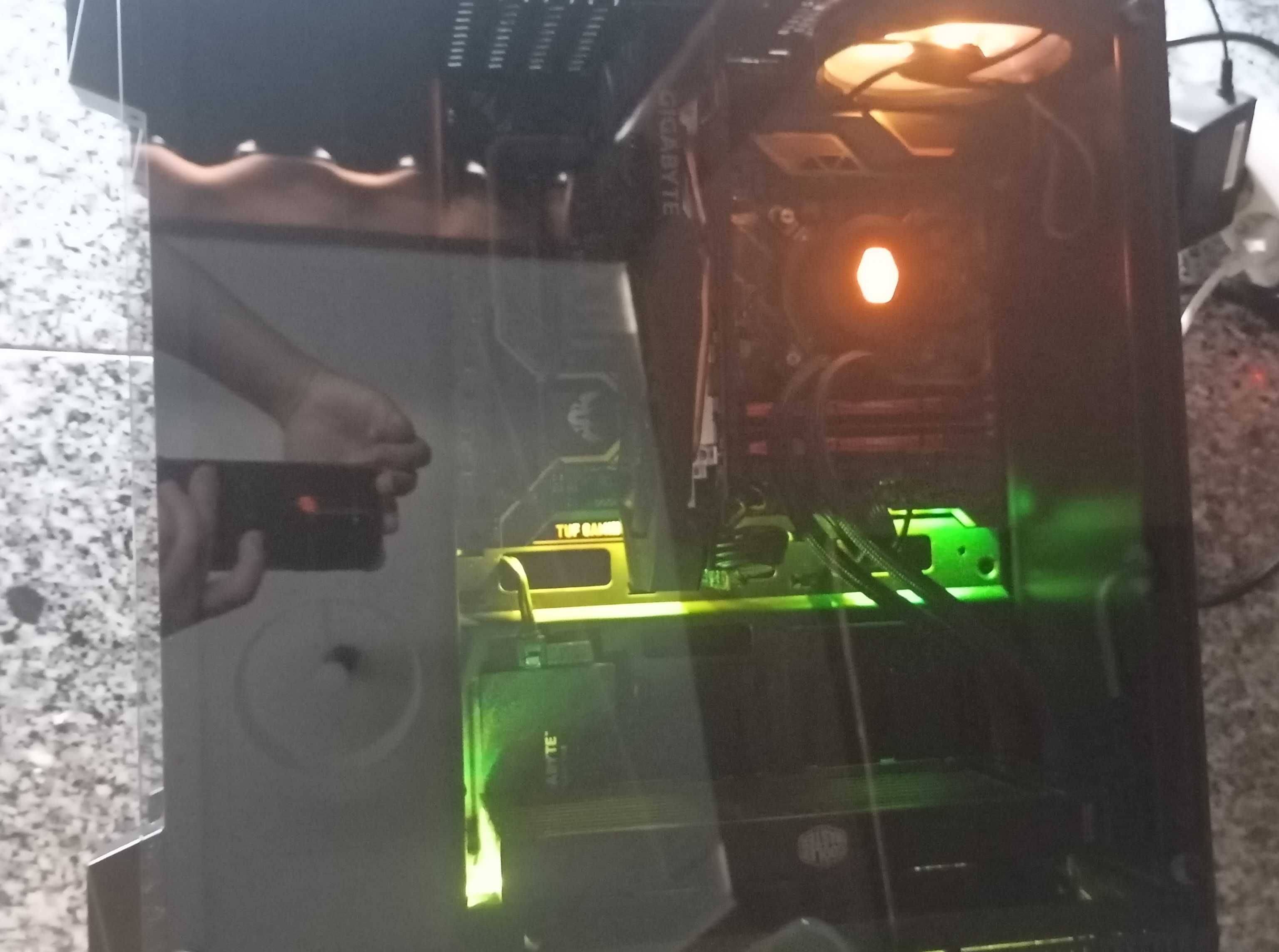 PC Gaming (Torre + Monitor) I7 + RTX 2060 + 32GB Ram + SSD 1T e 250G