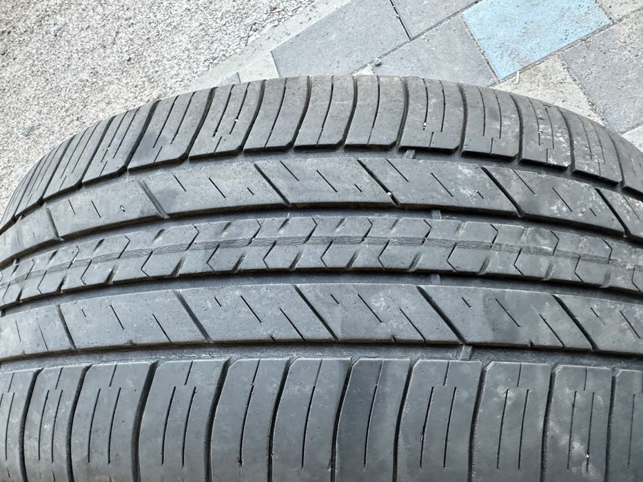 235/45 r18 резина 3 скати ( розмір однаковий візерунок різний ) стан +