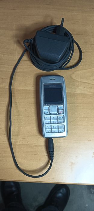 Telemóvel Nokia 1600