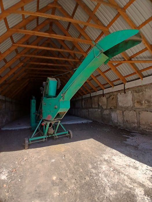 Продам зерномет 60А .