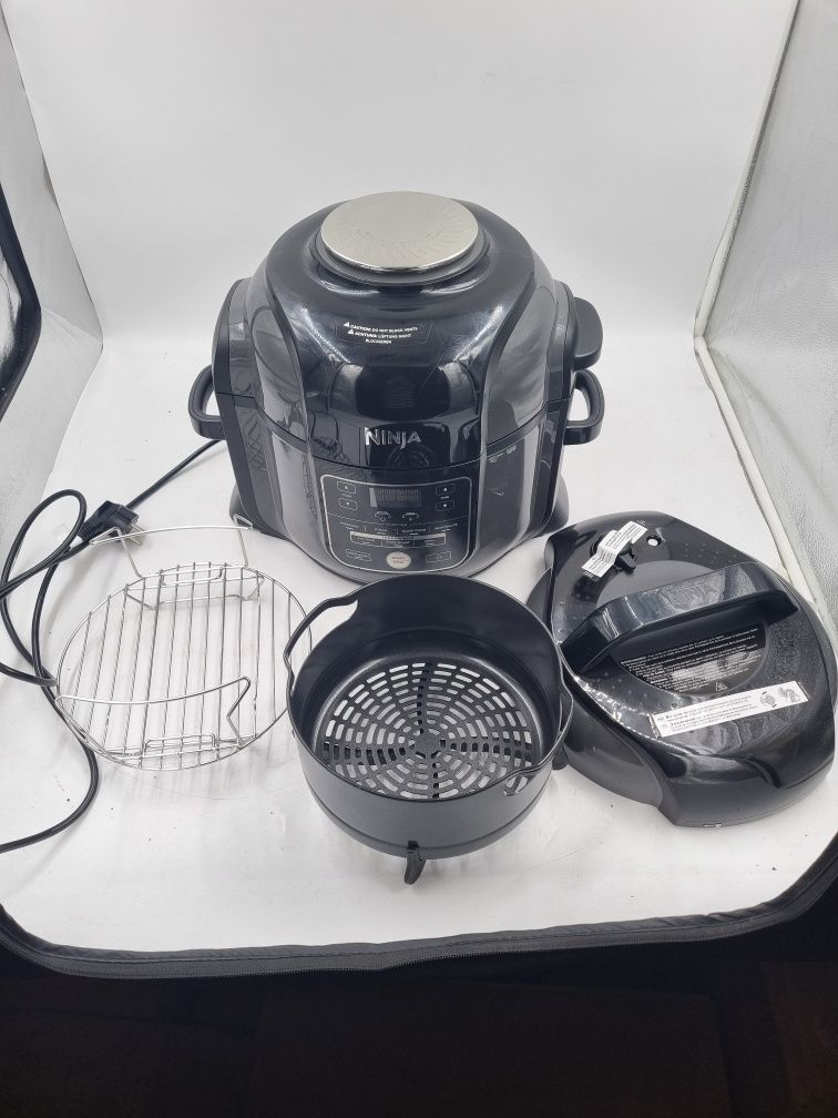 Ninja Foodi Multi Cooker 7w1 model OP300EU
