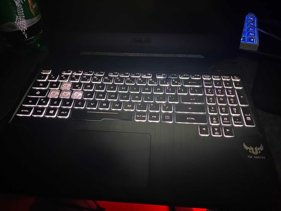 Laptop Asus TUF FX505DT Ryzen 5 / GTX 1650 / 8 GB Ram DDR4