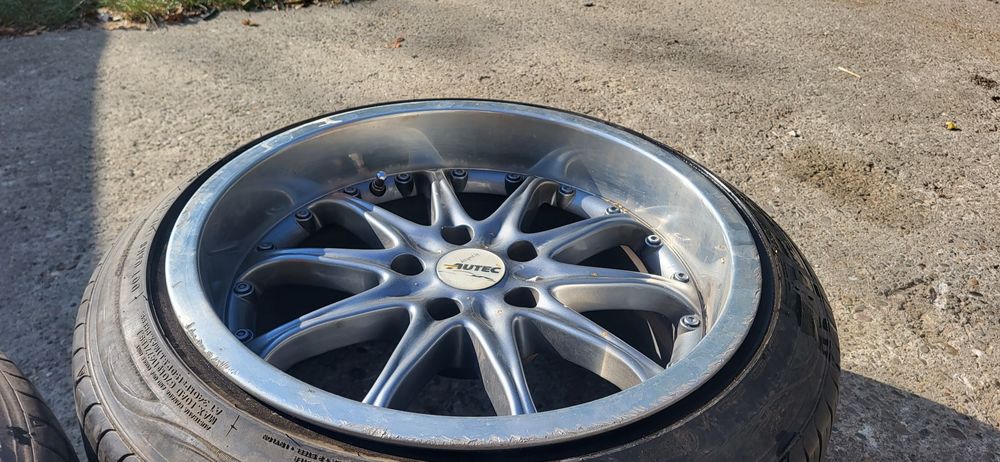 Felgi Audi VW  17 " 1 szt do  nie wielkiej naprawy od wewnątrz