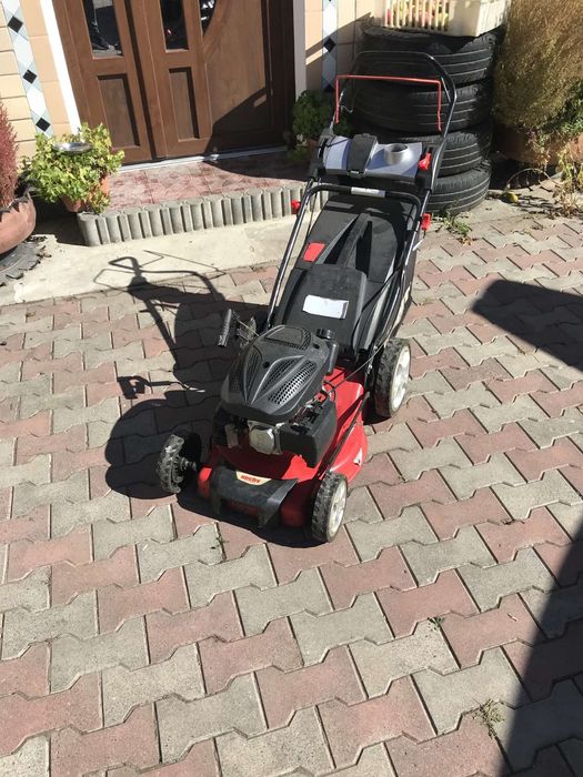 Газонокосарка бензин на самоходу