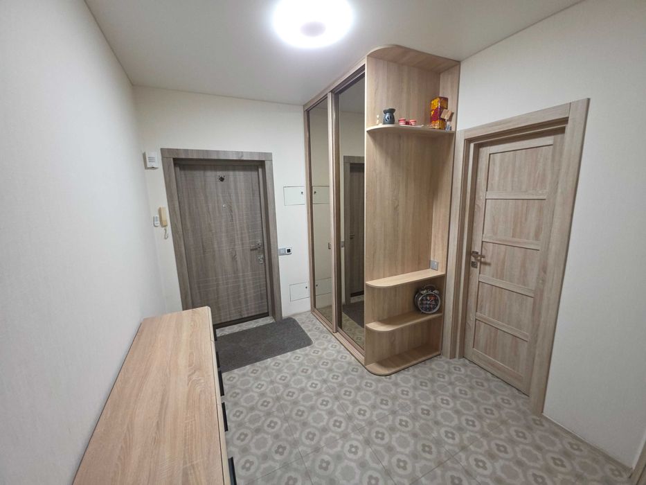 Продам квартиру. Дарниця. Червоний хутір.