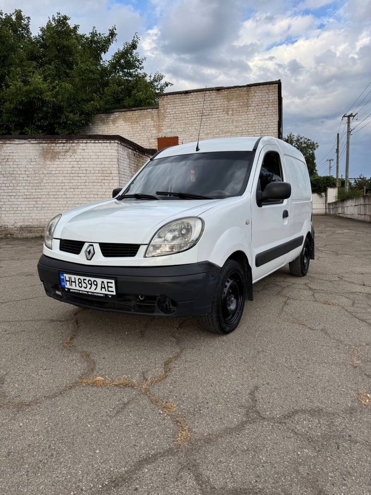 Renault kangoo авто