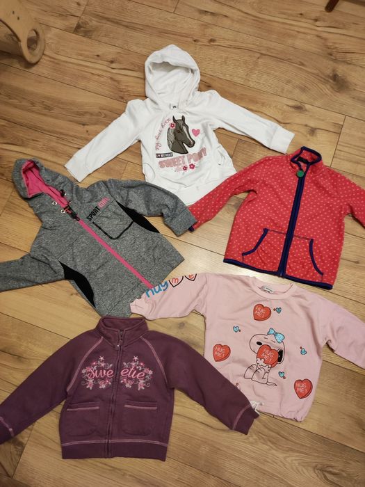 Bluzy 5 szt rozmiar 98/104 + 1 szt gratis