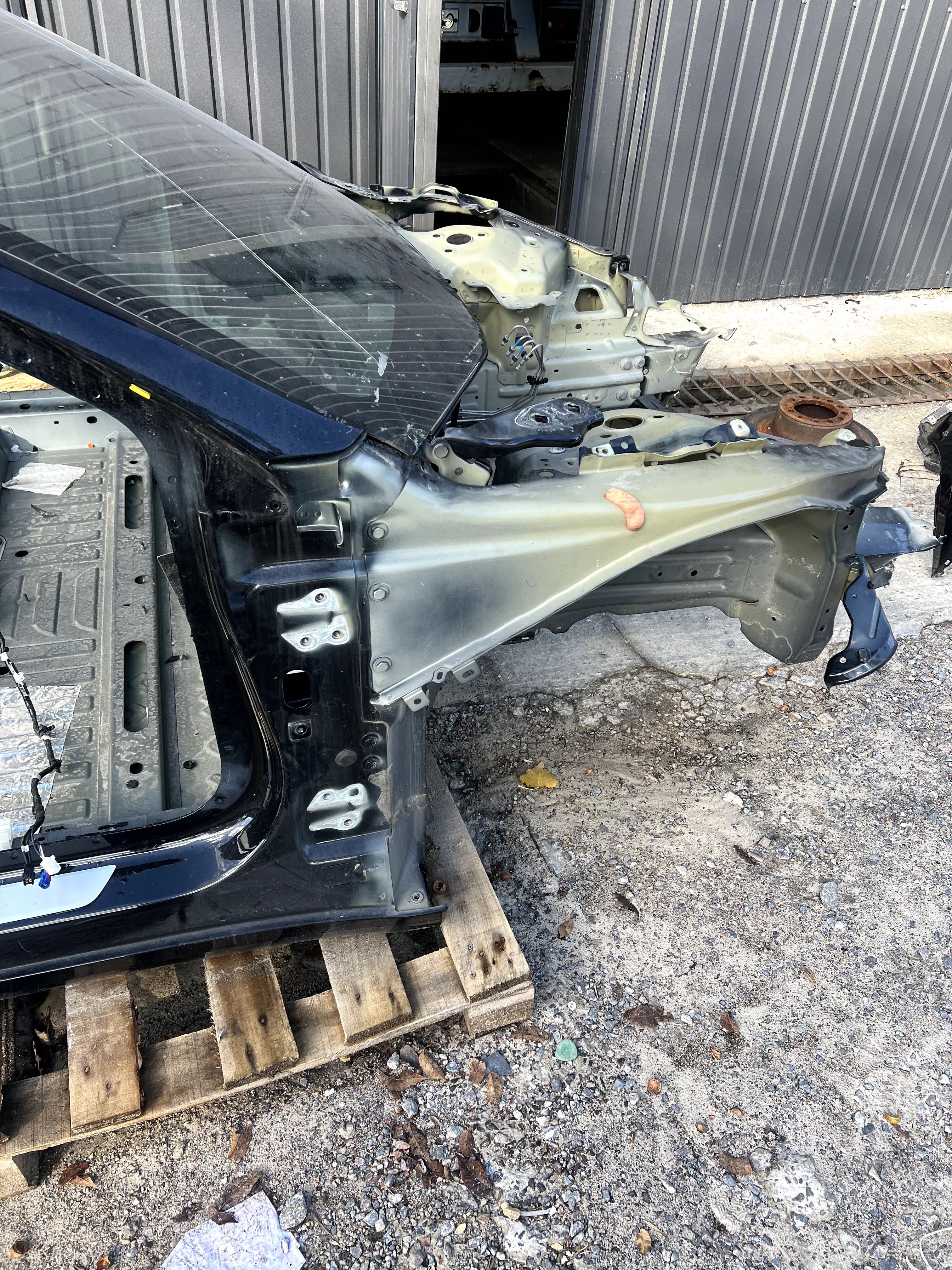 Четверть права ліва Тесла Модель 3 Tesla Model 3 кузовні частини