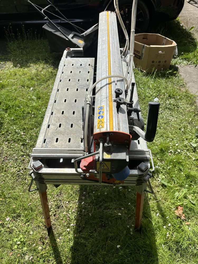 Piła stołowa elektryczna do płytek gresu BATTIPAV CLASS 900S
