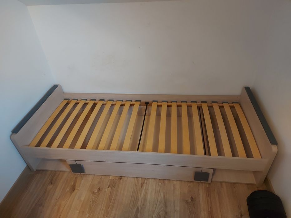 Łóżko młodzieżowe GUMI G13 dąb santana/antracyt