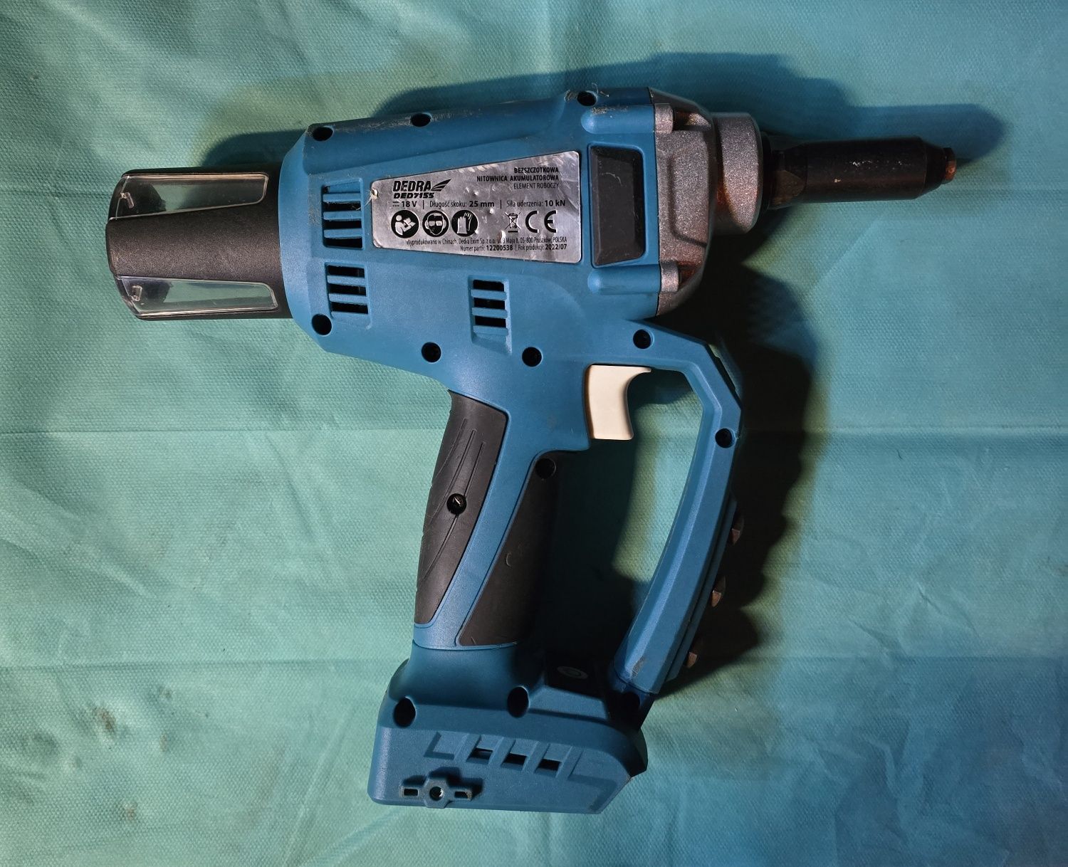 Nitownica akumulatorowa Dedra-DED7155. 10kN 18V.