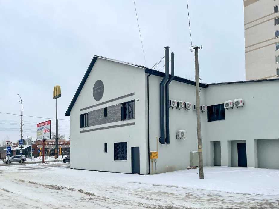 Продам фасадне приміщення 73 кв.м. вул. Набережна м. Вишгород