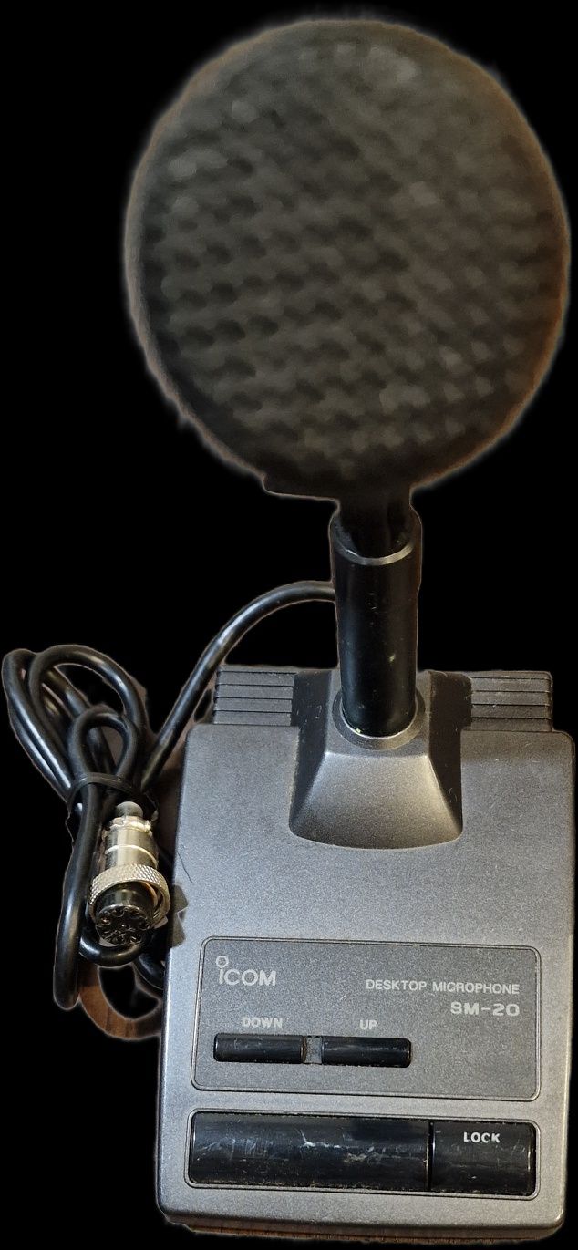 Microfone de mesa rádio amador.