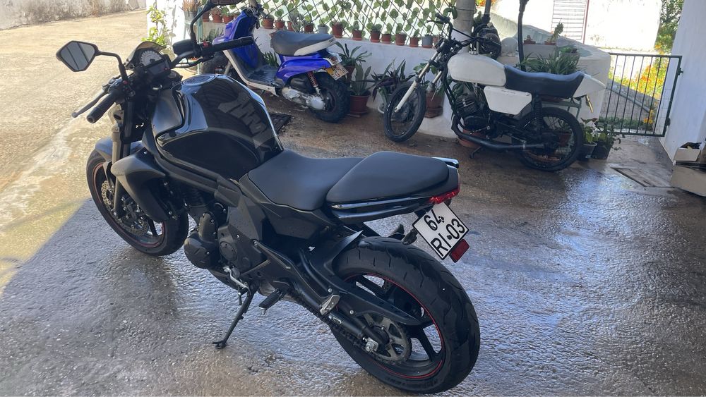KAWASAKI ER6N - 650cc