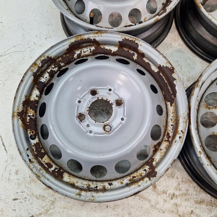 Felgi Stalowe SMART 5J 5,5J 15" 4X100 ET32 ET42 A4534010100
